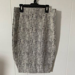 Express black and white pencil skirt